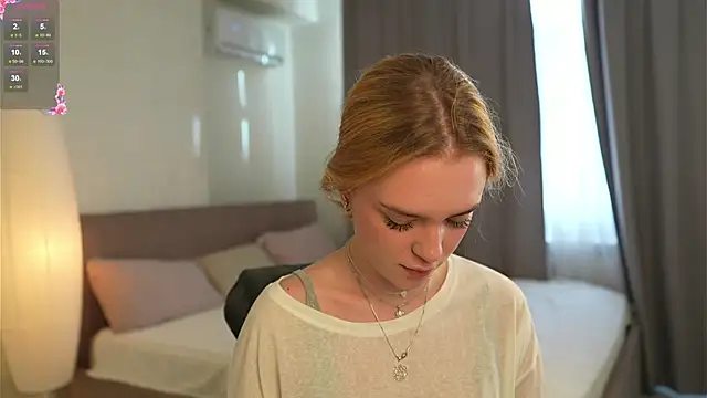 Cyberheart  online show from November 19, 2025, 11:10 am