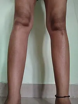 Snapshot of Desi_Bhabi_01 chatting on May 19, 2026, 2:40 am Desi Bhabi 01 online show from May 19, 2026, 2:40 am