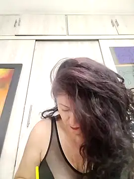lunadicty online show from May 10, 2026, 12:58 am
