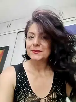 lunadicty online show from May 17, 2026, 1:16 am