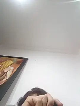 lunadicty online show from February 21, 2025, 11:21 pm