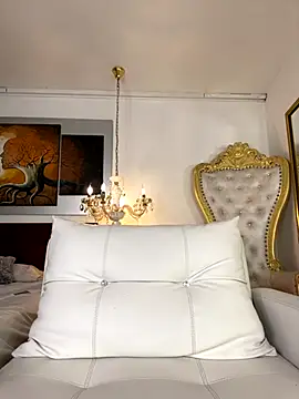 PapiStan online show from October 18, 2025, 6:04 am