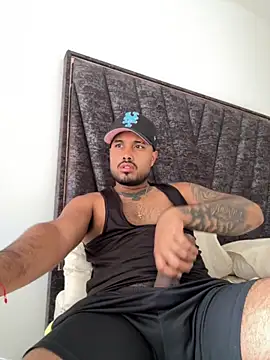 Snapshot of PapiStan chatting on September 24, 2025, 9:21 pm PapiStan online show from September 24, 2025, 9:21 pm