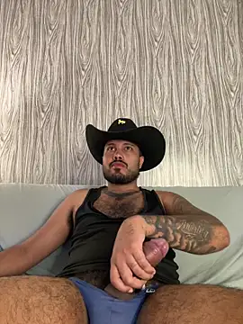 PapiStan online show from February 10, 2026, 11:37 pm