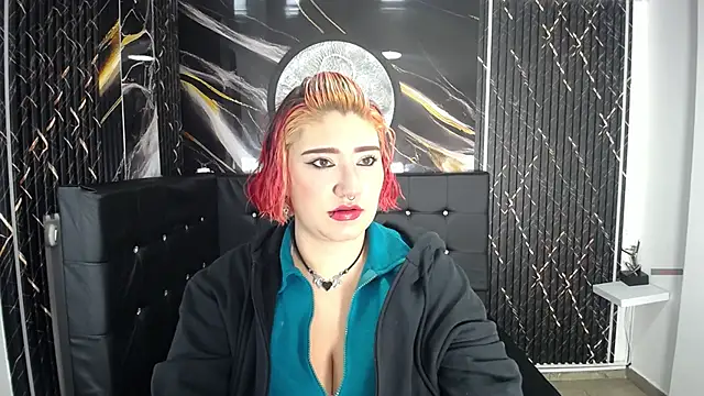 Cerecitaa02  online show from May 29, 2026, 11:33 pm