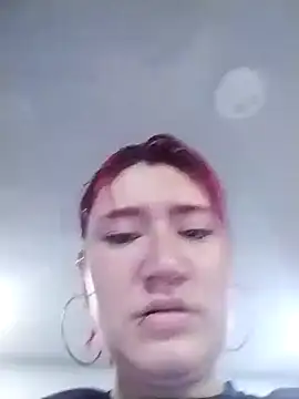 Cerecitaa02  online show from December 2, 2025, 11:34 am