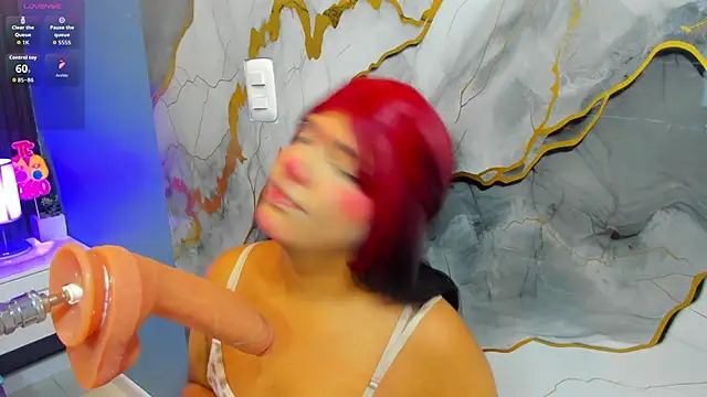 Sasha  moore online show from November 7, 2025, 8:35 pm