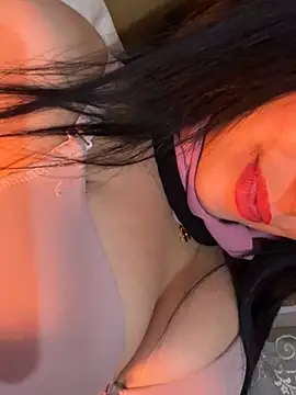 QueenLujaine online show from March 5, 2026, 12:29 am