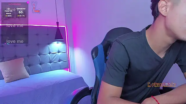 OliverTwinky online show from February 14, 2026, 10:32 pm