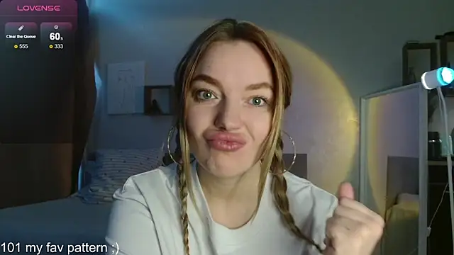 Snapshot of Eva___forever chatting on March 7, 2026, 1:45 am Eva forever online show from March 7, 2026, 1:45 am