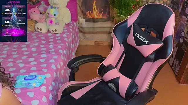 sweet-temptation  online show from December 18, 2025, 3:44 am