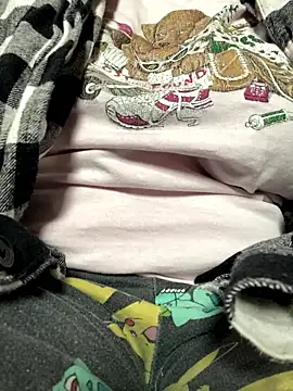 Snapshot of w3tkittty chatting on February 13, 2026, 8:09 pm w3tkittty online show from February 13, 2026, 8:09 pm