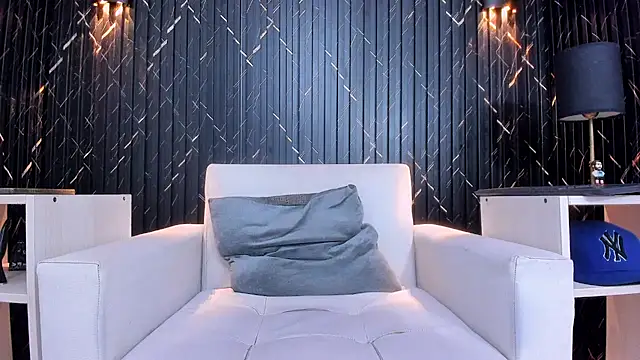 Matt Ruso online show from November 26, 2025, 3:50 am