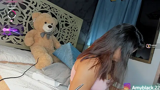 Amyblack   online show from September 25, 2025, 1:11 am