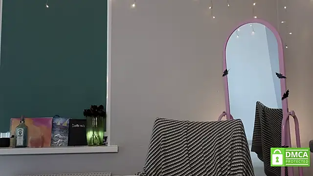 sweetuniporn online show from May 16, 2026, 7:51 am