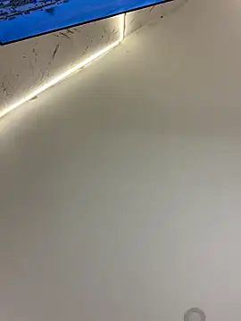 Snapshot of Kariina__69 chatting on December 14, 2025, 3:02 am Kariina 69 online show from December 14, 2025, 3:02 am