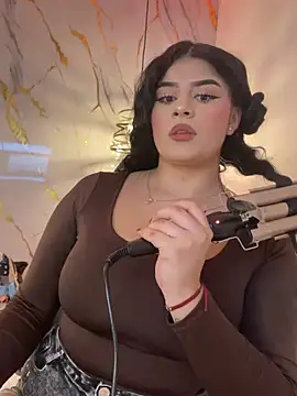 Snapshot of Kariina__69 chatting on April 25, 2026, 6:16 pm Kariina 69 online show from April 25, 2026, 6:16 pm