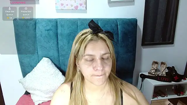 Isa-lox online show from November 27, 2025, 8:53 pm