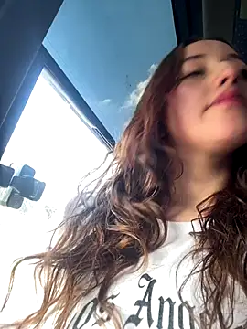 Baby  Otaku online show from November 22, 2025, 9:02 pm