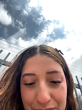 Baby  Otaku online show from October 16, 2025, 5:43 pm