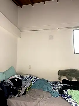 Mia  Gray online show from December 16, 2025, 7:07 pm