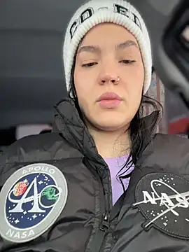 MeekyRich online show from February 11, 2026, 3:06 am