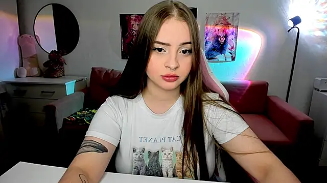 Snapshot of mistress_lain chatting on October 3, 2025, 10:33 pm mistress lain online show from October 3, 2025, 10:33 pm