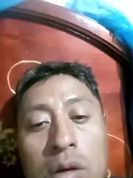 Snapshot of luuiss12 chatting on January 14, 2026, 8:18 am luuiss12 online show from January 14, 2026, 8:18 am