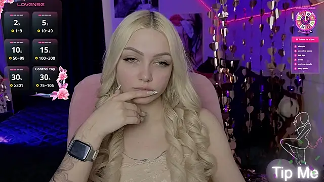 LinaLirian online show from April 8, 2026, 10:06 am