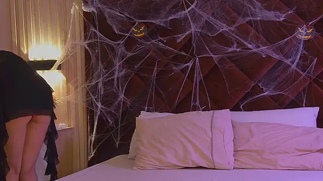 Snapshot of StacyHarland chatting on November 1, 2025, 3:46 am StacyHarland online show from November 1, 2025, 3:46 am