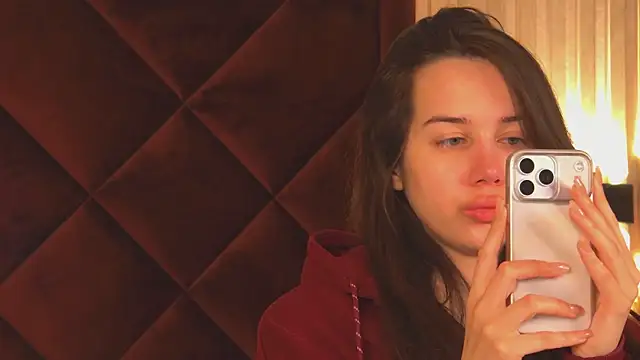 StacyHarland online show from April 14, 2026, 4:39 am