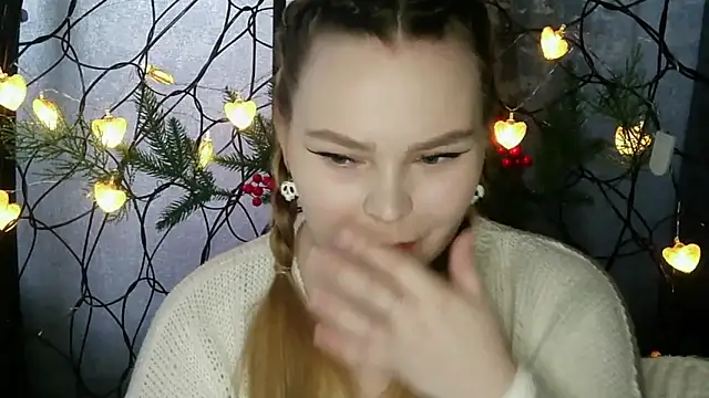 Snapshot of blushing_star chatting on February 18, 2026, 9:17 am blushing star online show from February 18, 2026, 9:17 am