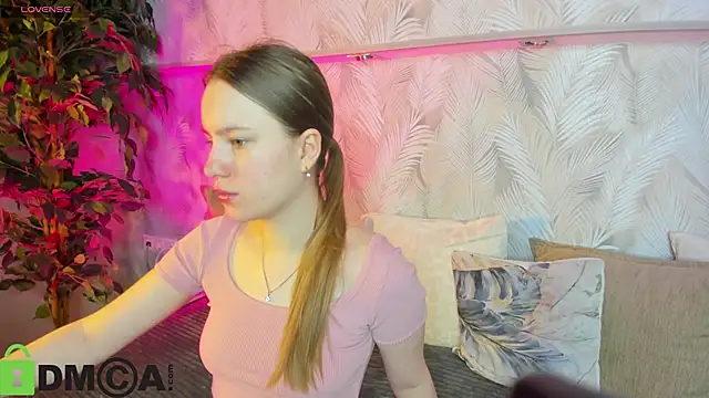 Snapshot of Candy_Cansew chatting on September 30, 2025, 12:05 am Candy Cansew online show from September 30, 2025, 12:05 am