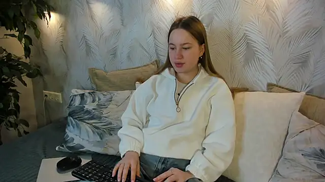 Snapshot of Candy_Cansew chatting on September 21, 2025, 12:05 am Candy Cansew online show from September 21, 2025, 12:05 am