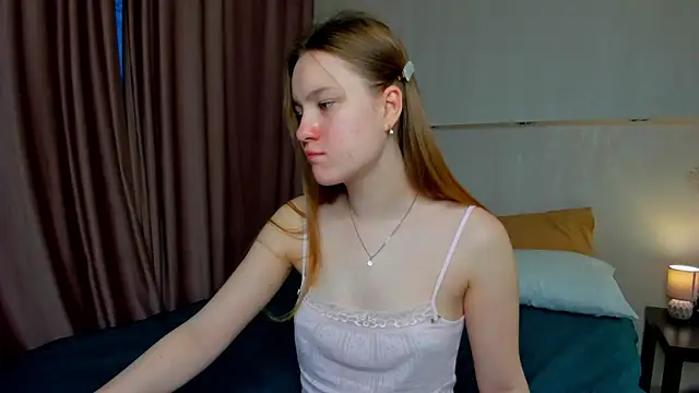 Snapshot of Candy_Cansew chatting on September 25, 2025, 12:05 am Candy Cansew online show from September 25, 2025, 12:05 am