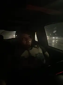 RoyalQueen2u online show from March 6, 2026, 5:35 am