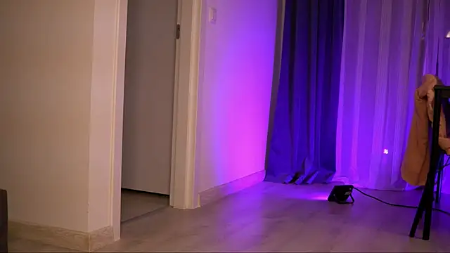 Snapshot of AryaDeluna chatting on November 9, 2025, 8:02 pm AryaDeluna online show from November 9, 2025, 8:02 pm