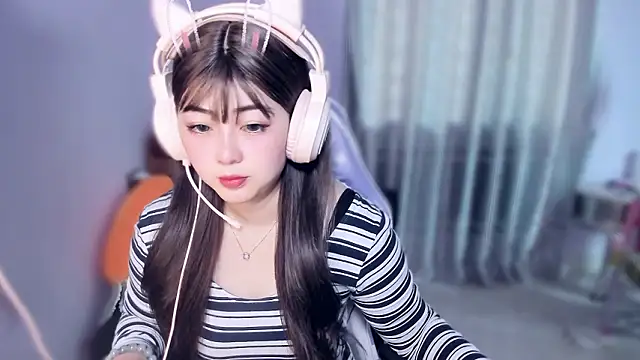 yuki3366 online show from February 11, 2026, 4:12 am