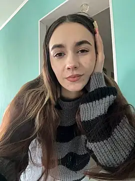 Snapshot of CupSizeGirl chatting on February 4, 2026, 5:24 am CupSizeGirl online show from February 4, 2026, 5:24 am