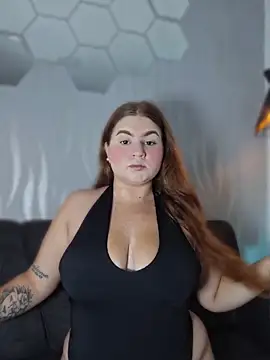 valentina-diiaz online show from April 9, 2026, 1:06 pm