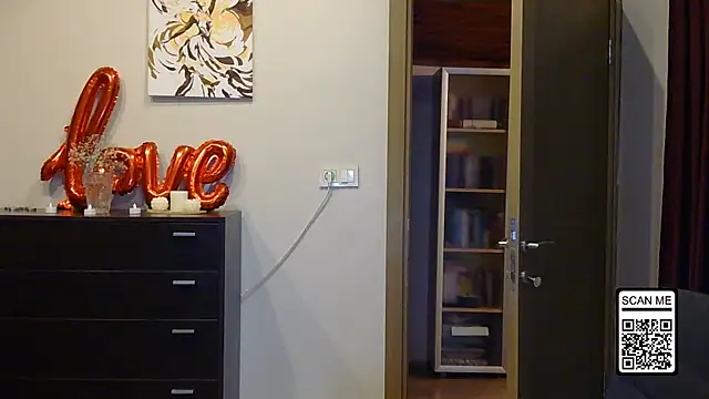 Wild Silk Desire online show from March 8, 2026, 4:54 pm