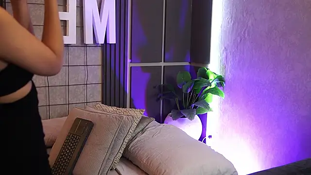 Susan wall online show from March 4, 2026, 12:57 pm