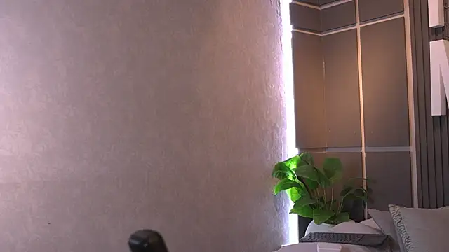 Susan wall online show from April 14, 2026, 1:49 pm