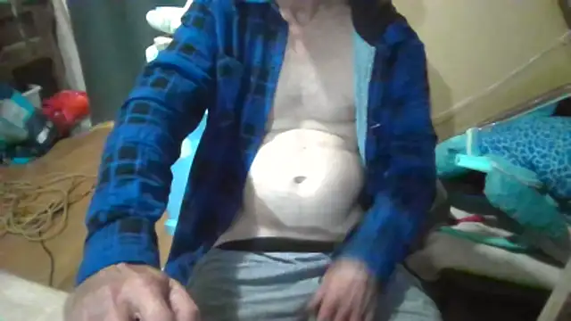 Snapshot of Lovyourpuss chatting on February 28, 2026, 9:14 pm Lovyourpuss online show from February 28, 2026, 9:14 pm