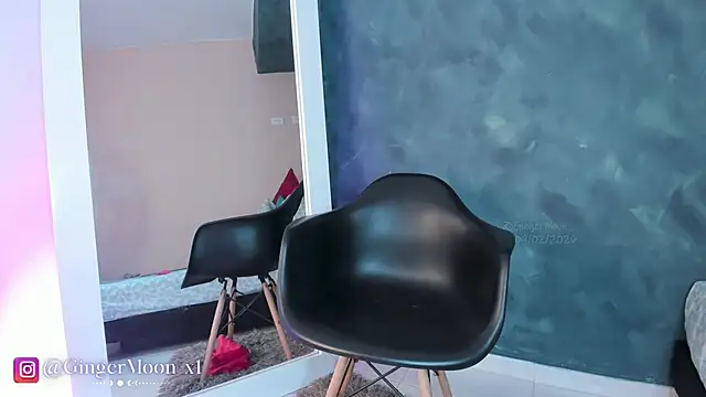 Snapshot of GingerMoon_ chatting on February 9, 2026, 5:55 pm GingerMoon online show from February 9, 2026, 5:55 pm