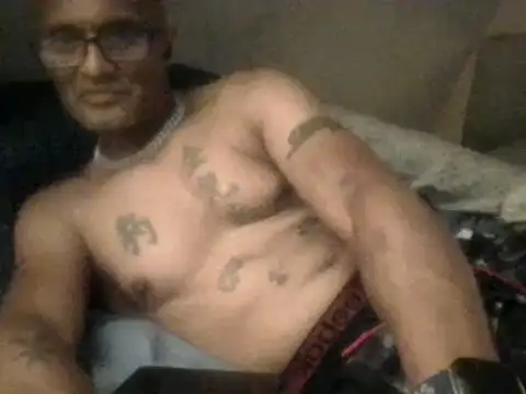 badboy2u2025 online show from June 15, 2026, 3:29 am