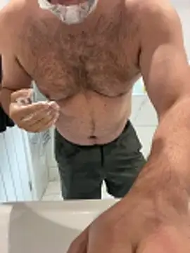 CloudyMuscleBeefy online show from April 3, 2026, 2:56 pm