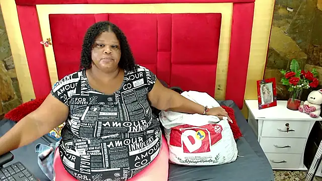 Exoticbigmandy online show from October 29, 2025, 8:41 pm