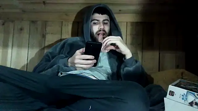 Snapshot of Angelsordemons6 chatting on March 5, 2026, 8:05 pm Angelsordemons6 online show from March 5, 2026, 8:05 pm