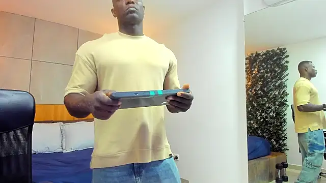 Snapshot of MarcusBlack_ chatting on March 30, 2026, 11:44 am MarcusBlack online show from March 30, 2026, 11:44 am